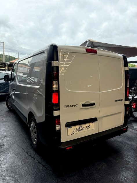 RENAULT TRAFIC 2018