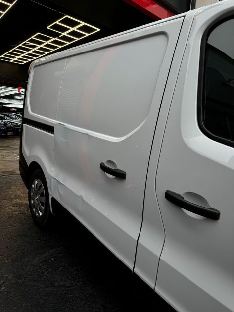 RENAULT TRAFIC 2018