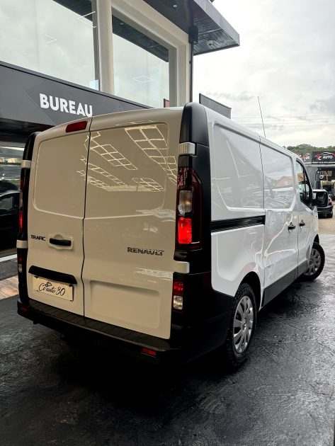 RENAULT TRAFIC 2018