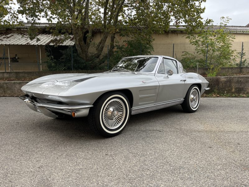 CHEVROLET  C2 STINGRAY  Split Window - 1963