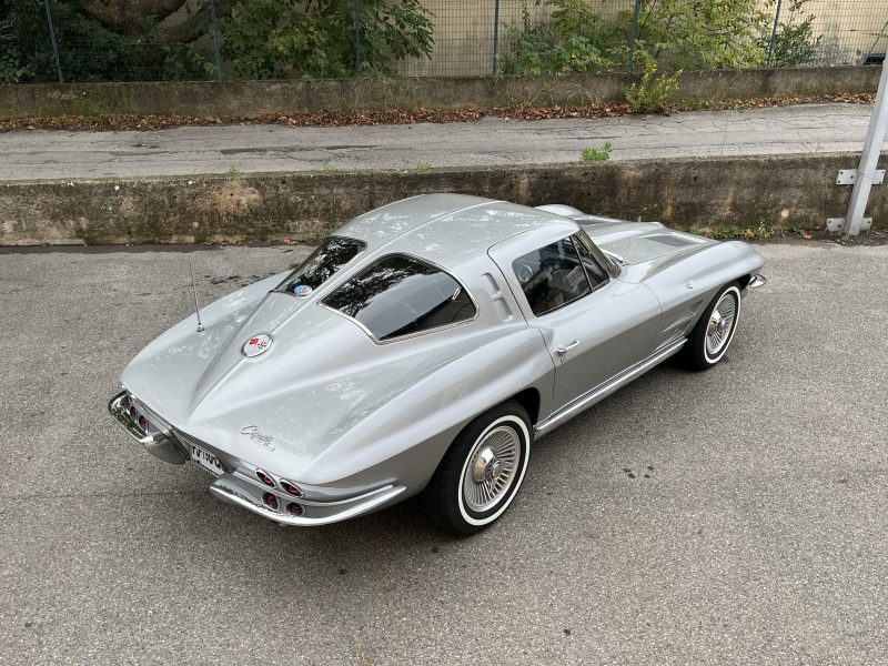 CHEVROLET  C2 STINGRAY  Split Window - 1963