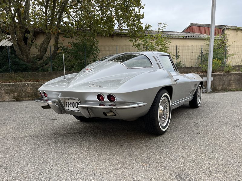 CHEVROLET  C2 STINGRAY  Split Window - 1963