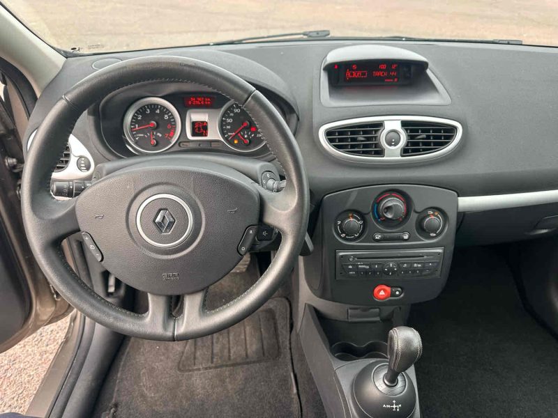 RENAULT CLIO III 1.2 LEV 75 AUTOMATIQUE