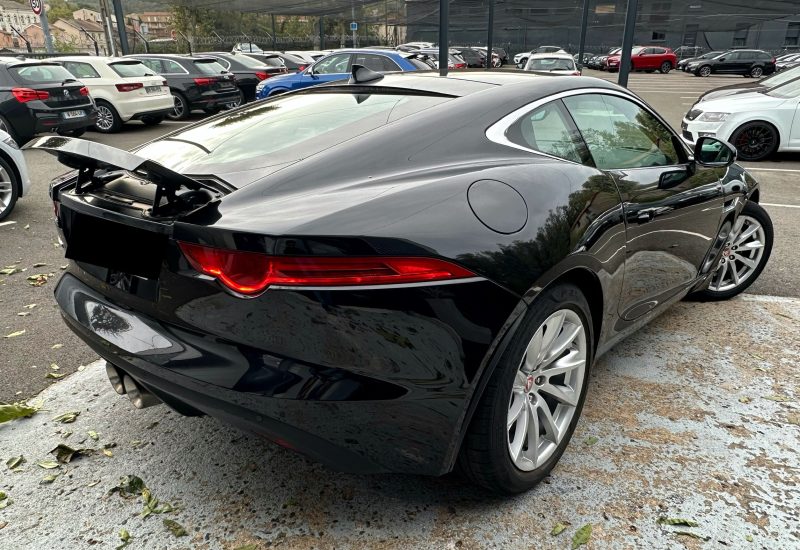 JAGUAR F-Type COUPE 3.0 V6 340 R-Dynamic*1°Main*PANO*CAMERA*MERIDIAN*