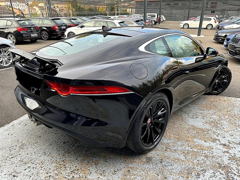 JAGUAR F-Type COUPE 3.0 V6 340 R-Dynamic*1°Main*PANO*CAMERA*MERIDIAN*