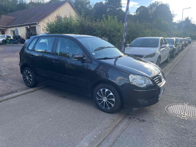 VOLKSWAGEN POLO 1.2i 12V 64CV