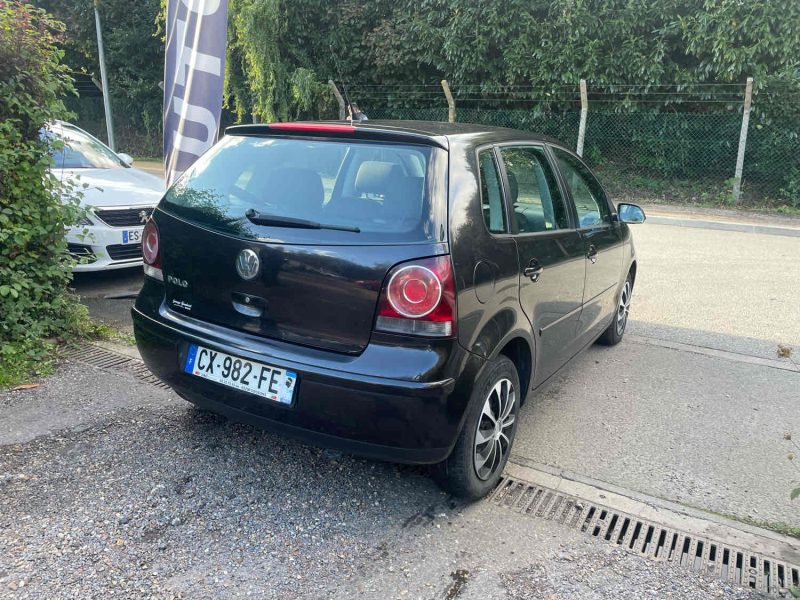 VOLKSWAGEN POLO 1.2i 12V 64CV