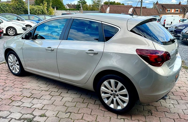 OPEL ASTRA J 1.4L Turbo 140cv SPORT / REVISEE_GARANTIE