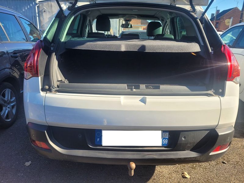 PEUGEOT  3008 2015 1.6HDI 120CH 6 CV