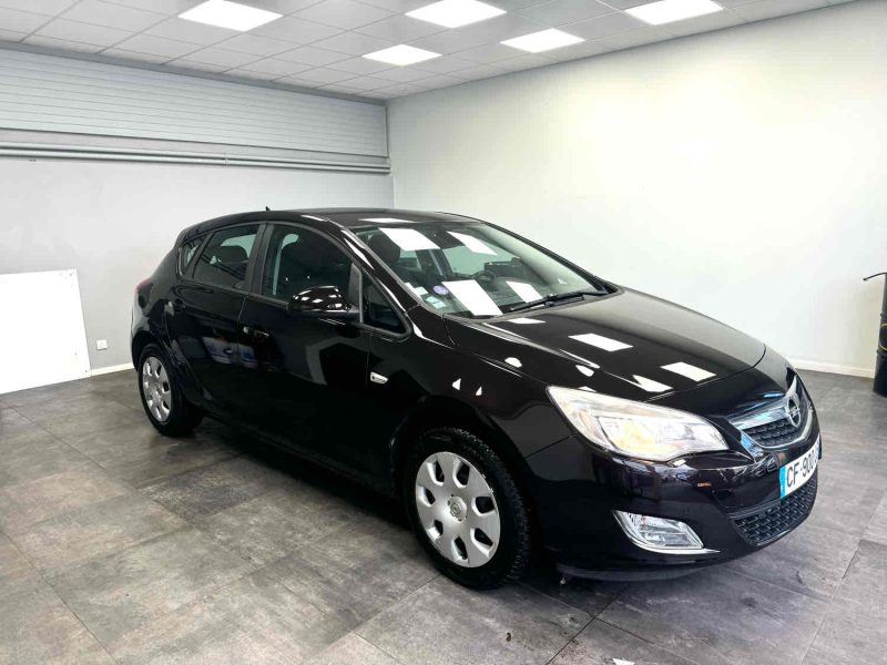 OPEL ASTRA J 2012