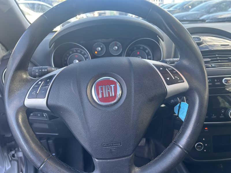 FIAT  PUNTO  2014