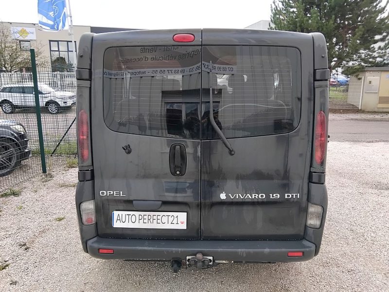 OPEL VIVARO 2004