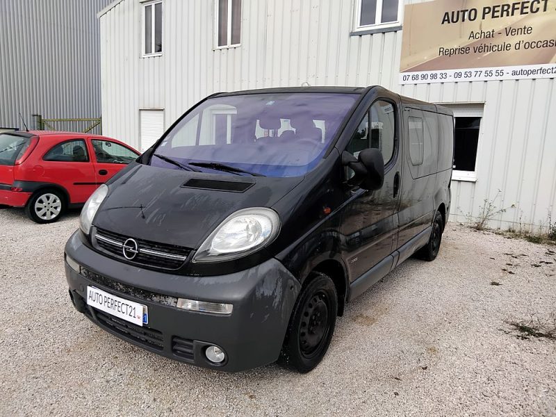 OPEL VIVARO 2004