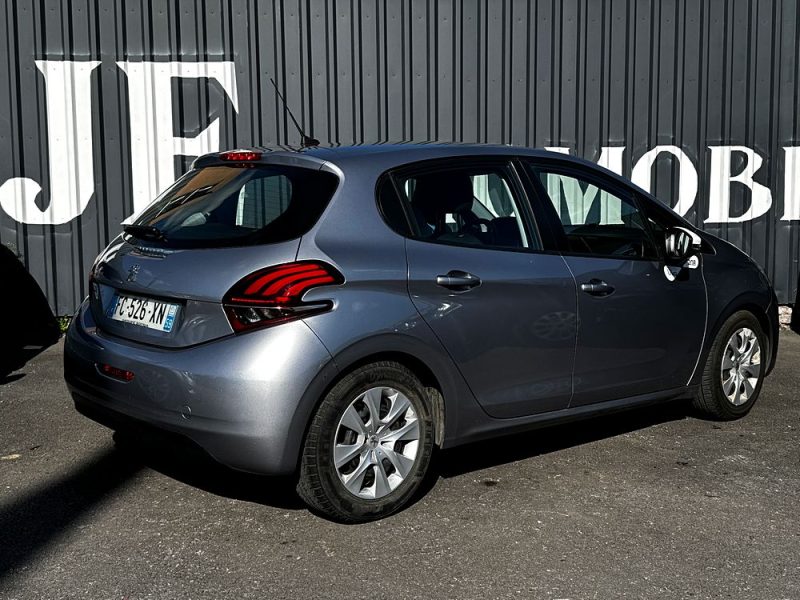 PEUGEOT 208  like 