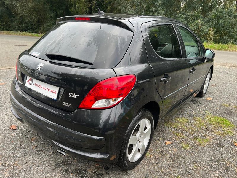 PEUGEOT 207 2010