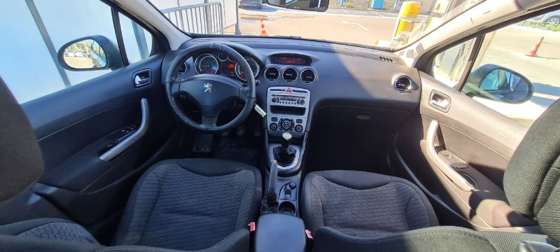 PEUGEOT 308 2009