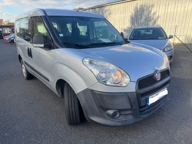 FIAT  DOBLO 2010