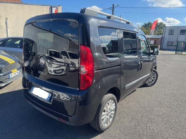 FIAT  DOBLO  2011