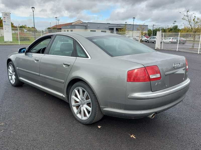 AUDI A8 2003