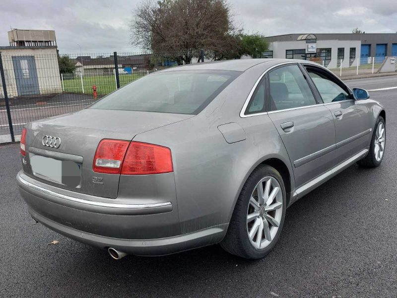 AUDI A8 2003