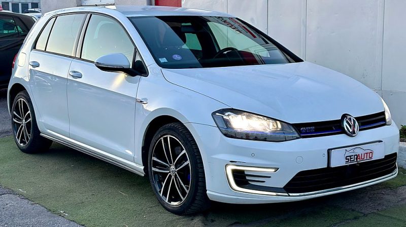 VOLKSWAGEN GOLF VII 2015