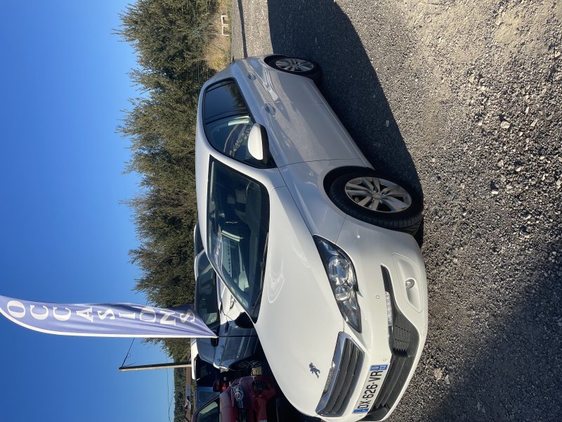 PEUGEOT 308 1.6 HDI 