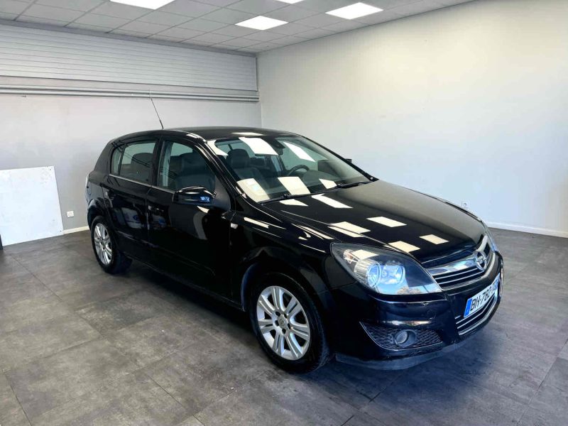 OPEL ASTRA 2008