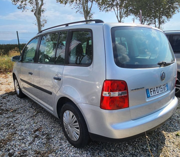 VOLKSWAGEN TOURAN 2004