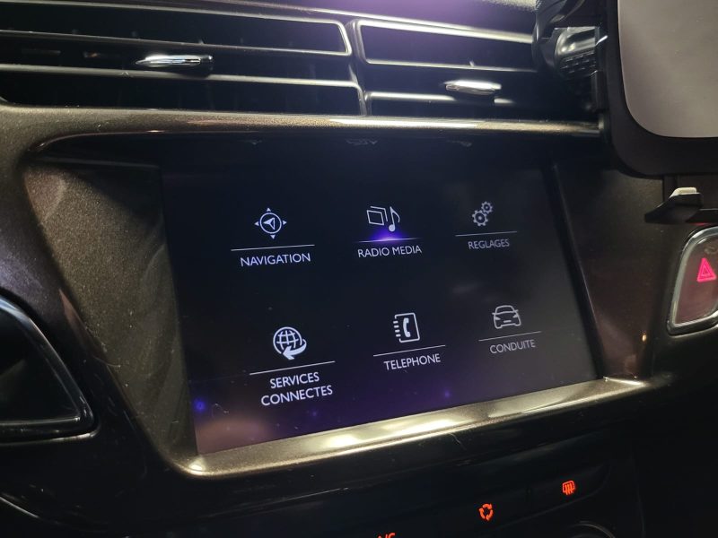 DS DS 3 1.2 110cv SPORT CHIC EAT6 CUIR MARRON CHAUFFANTS / HIFI SYSTEM / CARPLAY