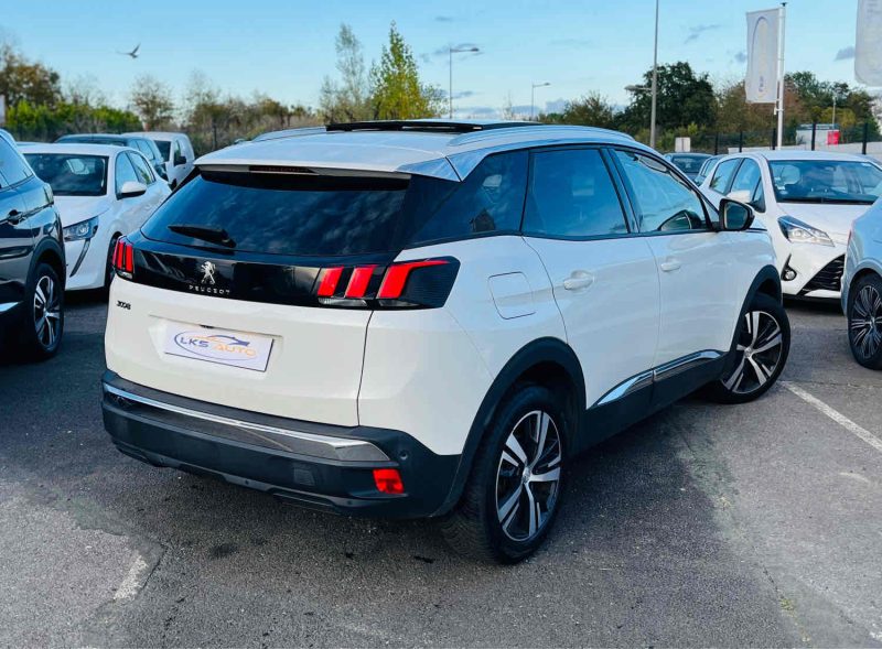 PEUGEOT 3008 130ch ALLURE BUSINESS 1.5 BlueHDi