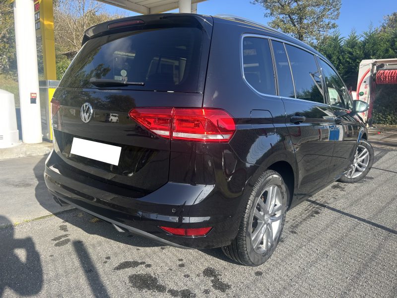 VOLKSWAGEN TOURAN 2020