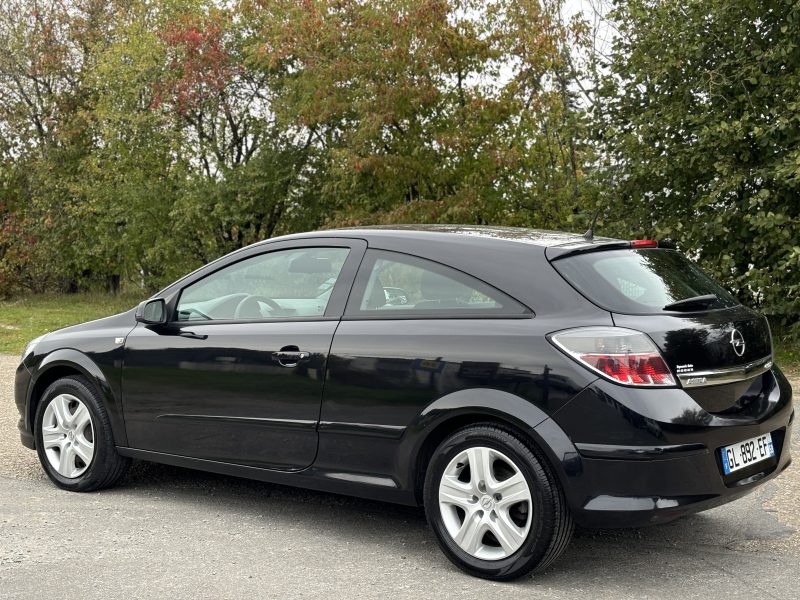 OPEL ASTRA H 2009