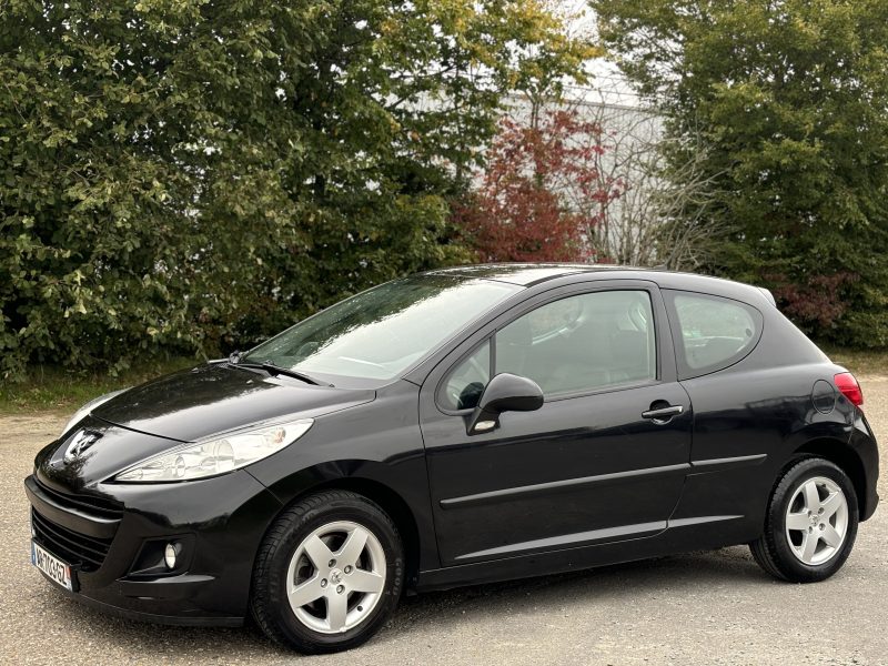 PEUGEOT 207 2010