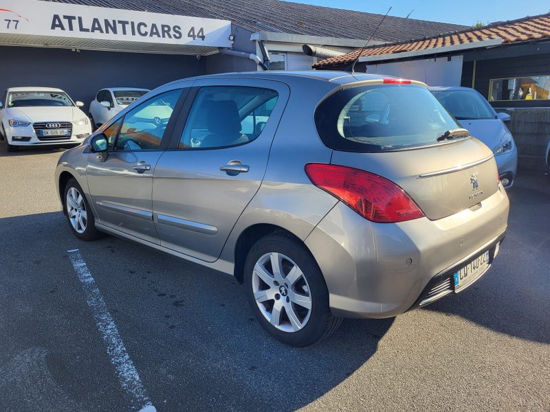 PEUGEOT 308 2013