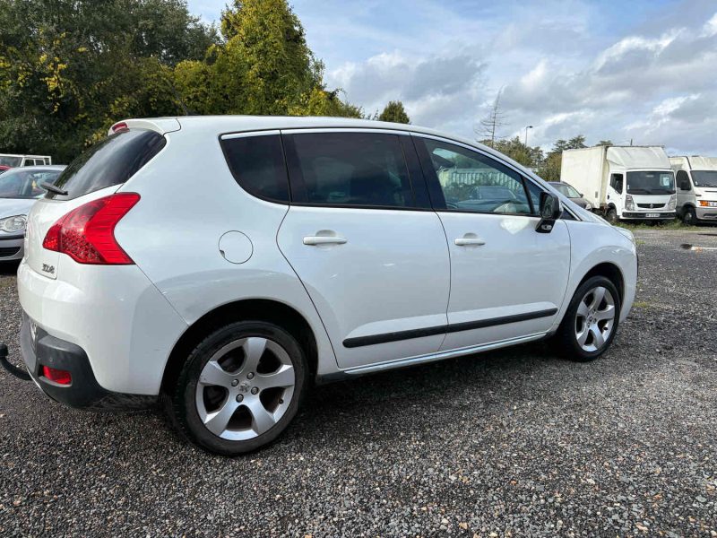 PEUGEOT 3008 2010