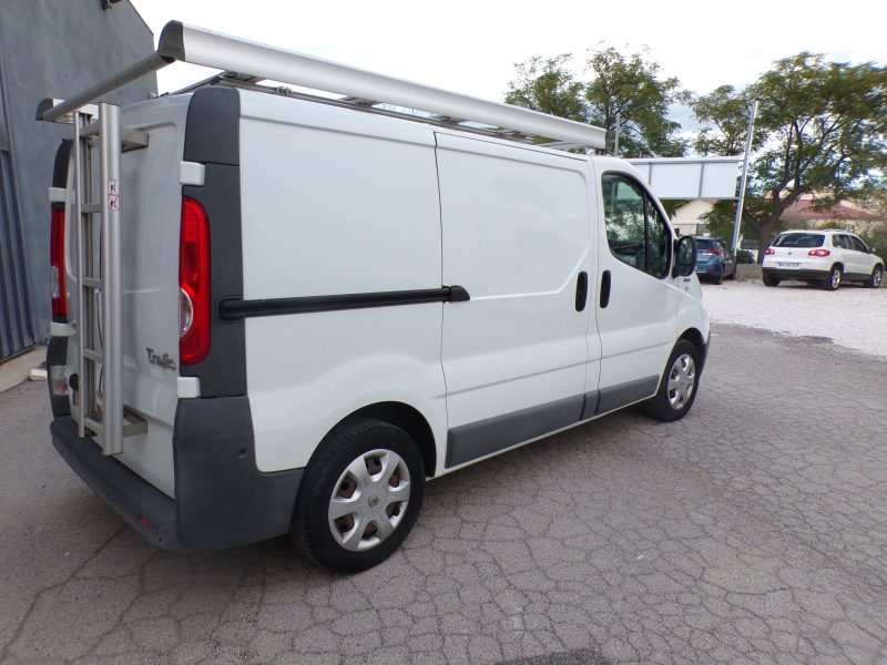 RENAULT TRAFIC 2014