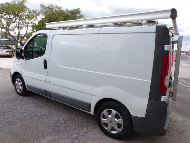 RENAULT TRAFIC 2014