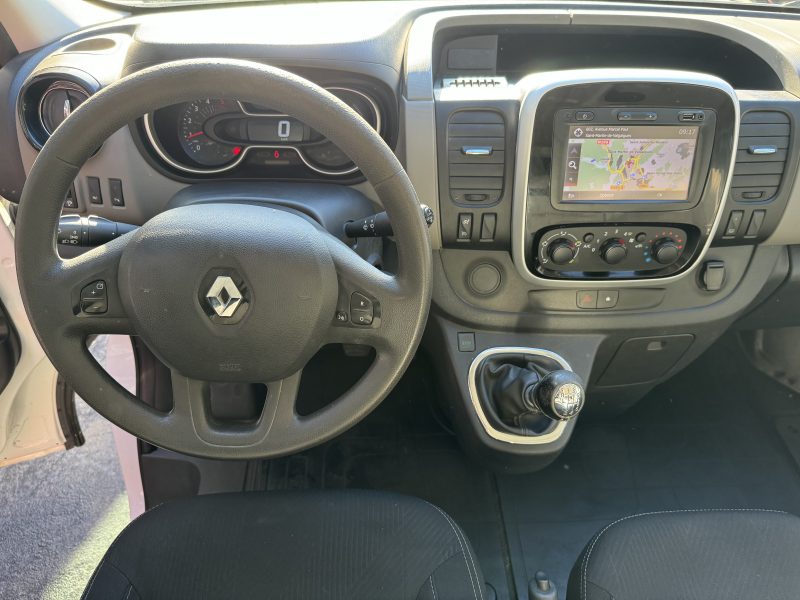 RENAULT TRAFIC III Camionnette 2019