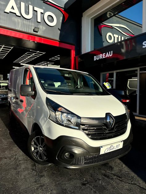 RENAULT TRAFIC III Camionnette 2019