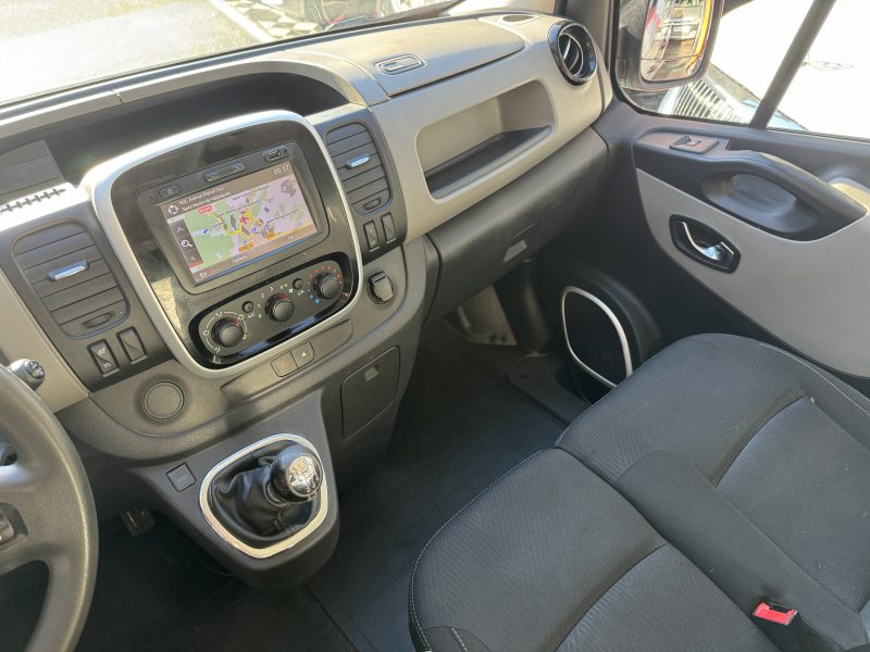 RENAULT TRAFIC III Camionnette 2019