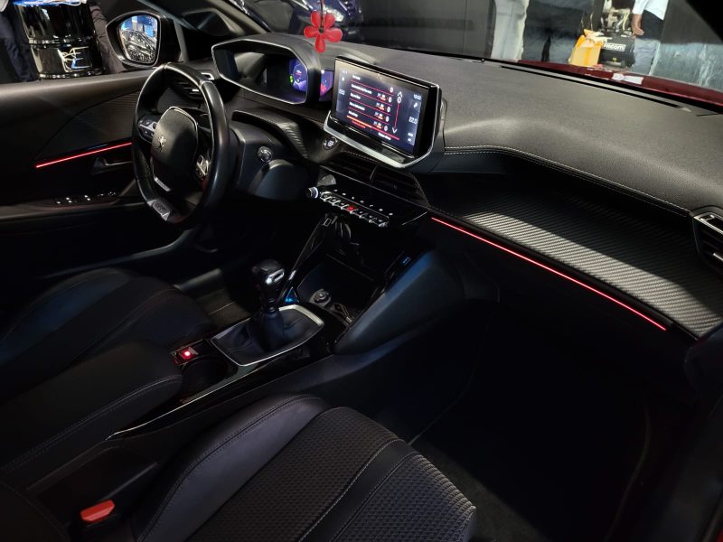 PEUGEOT 208 1.5 BLUEHDI 100CV GT LINE / VIRTUAL COCKPIT / APPLE CARPLAY / KEYLESS