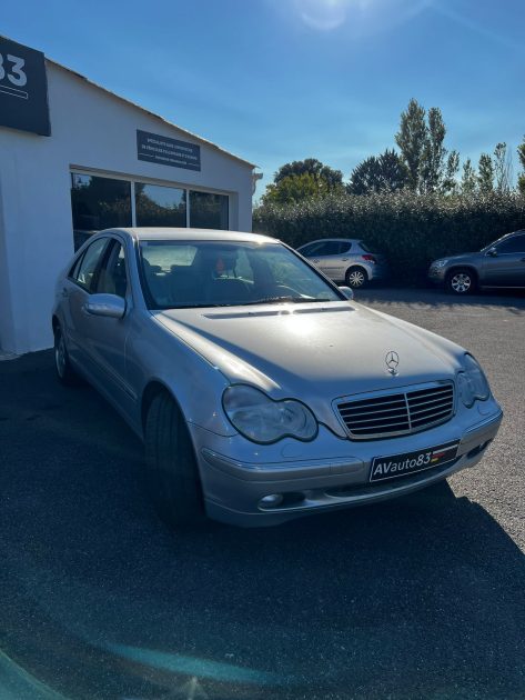 MERCEDES CLASSE C 180 19cv / Premiere main 