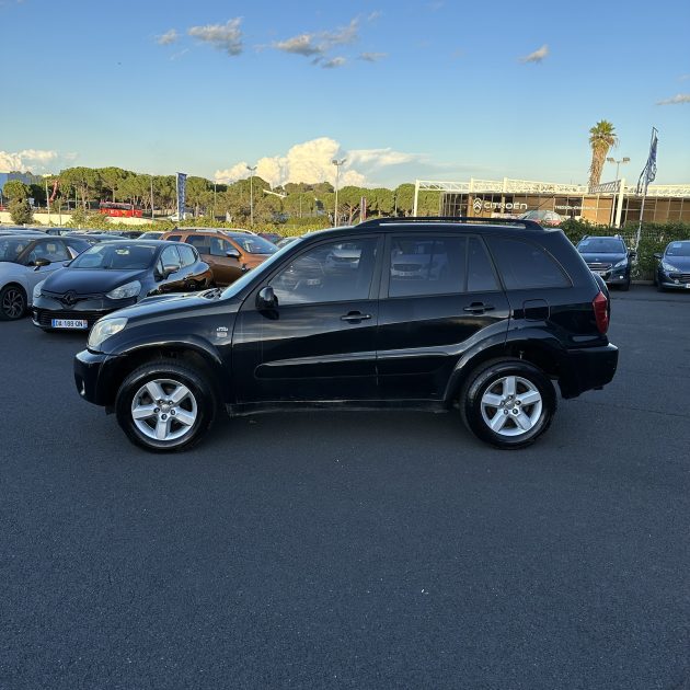 TOYOTA RAV 4 2.0 D-4D 4WD VX 115ch 4x4 