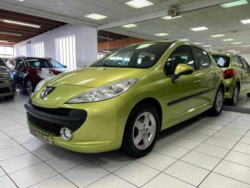 PEUGEOT 207 1.4 HDi 70CH BLUE LION STYLE