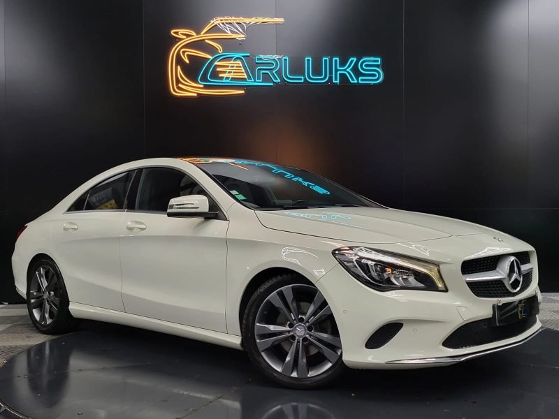 MERCEDES-BENZ CLASSE CLA 220d 177cv Sensation Boîte Auto 7G-DCT