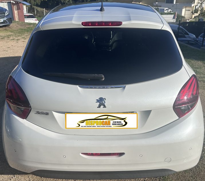 PEUGEOT 208 2019