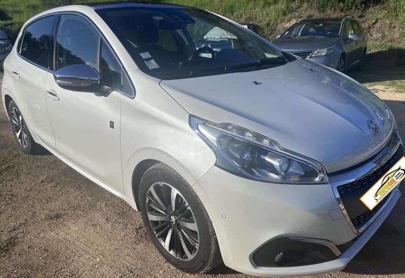 PEUGEOT 208 2019