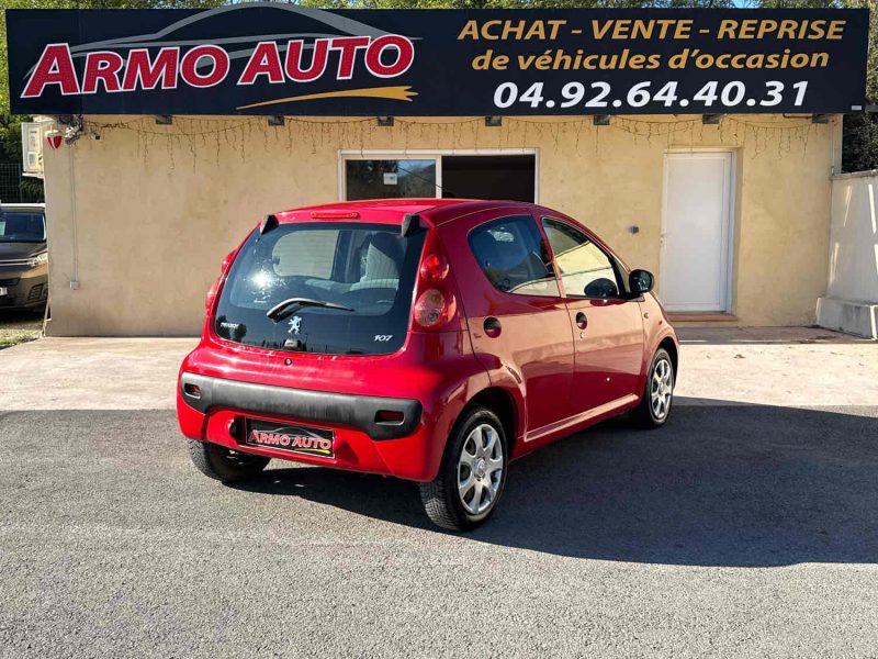 PEUGEOT 107 2010