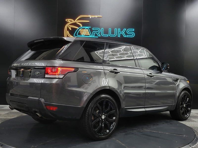 LAND ROVER RANGE ROVER SPORT 3.0 TDV6 258cv HSE Boîte Auto 4X4