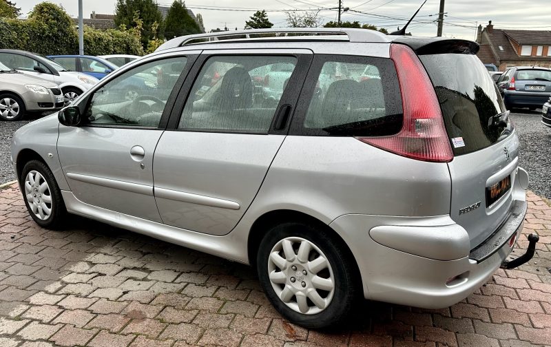 PEUGEOT 206 SW 1.4L HDi 68Ch *TRENDY* / REVISE GARANTIE 